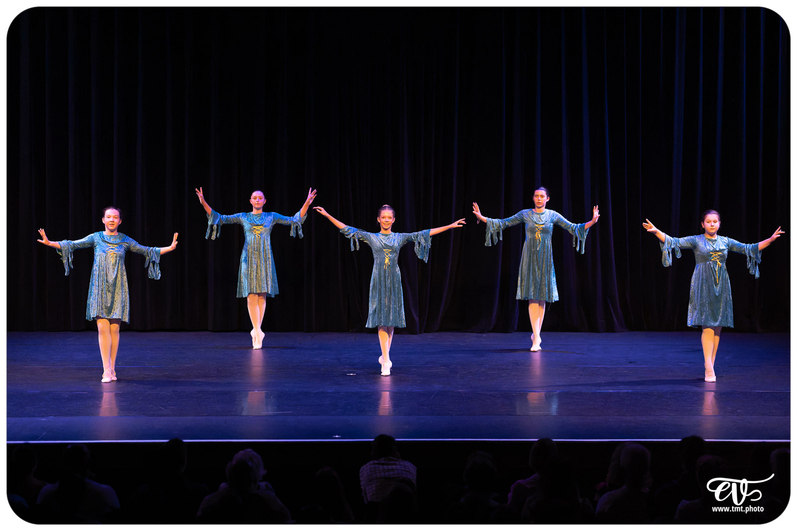 ECOLE DE DANSE CÉCILE ADAMOW